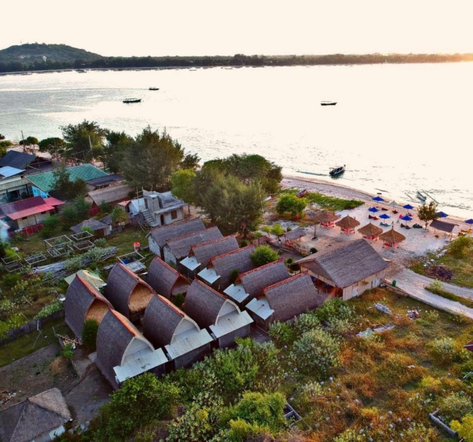 Sunset Beach Bungalow Gili Meno Εξωτερικό φωτογραφία