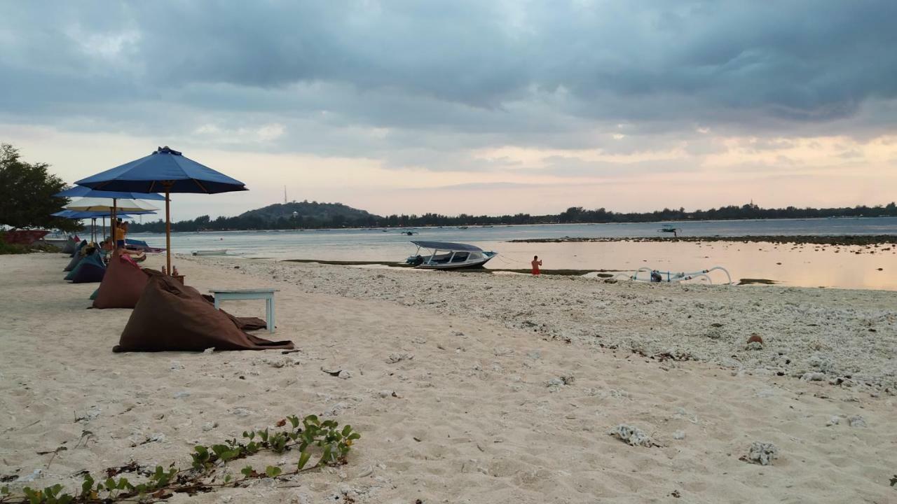 Sunset Beach Bungalow Gili Meno Εξωτερικό φωτογραφία