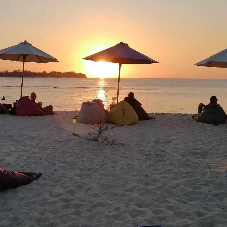Sunset Beach Bungalow Gili Meno Εξωτερικό φωτογραφία