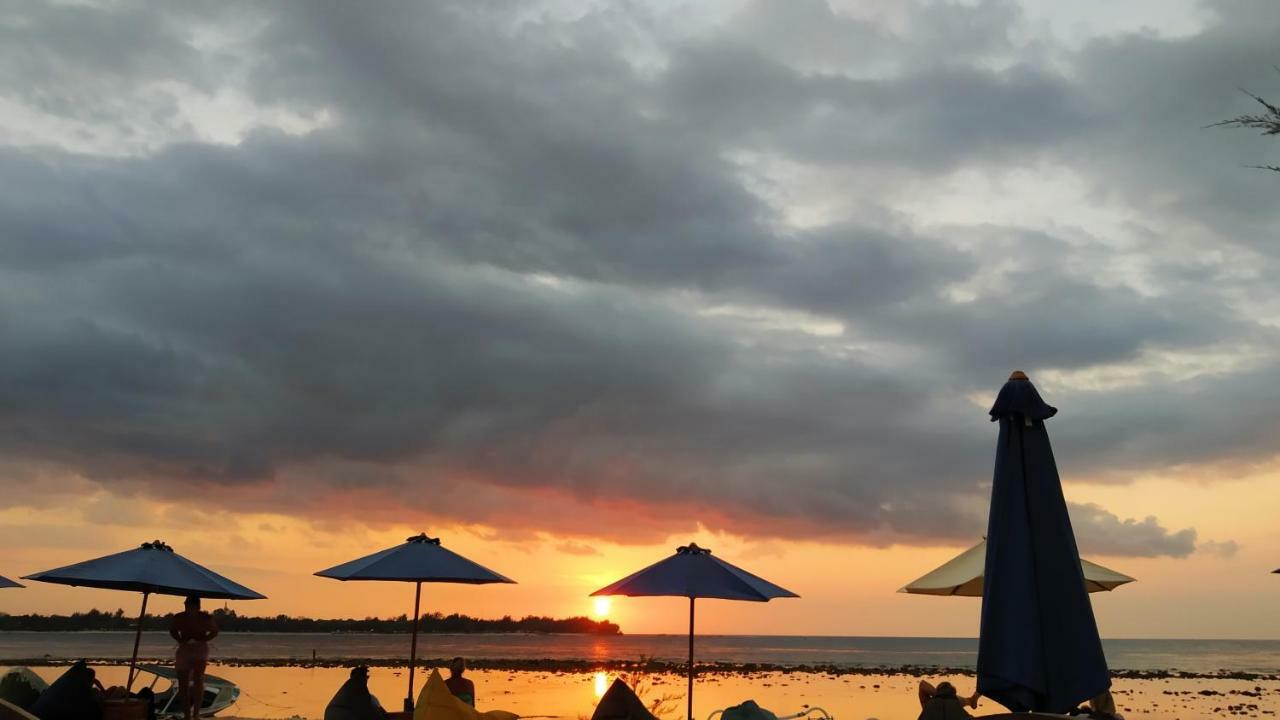 Sunset Beach Bungalow Gili Meno Εξωτερικό φωτογραφία
