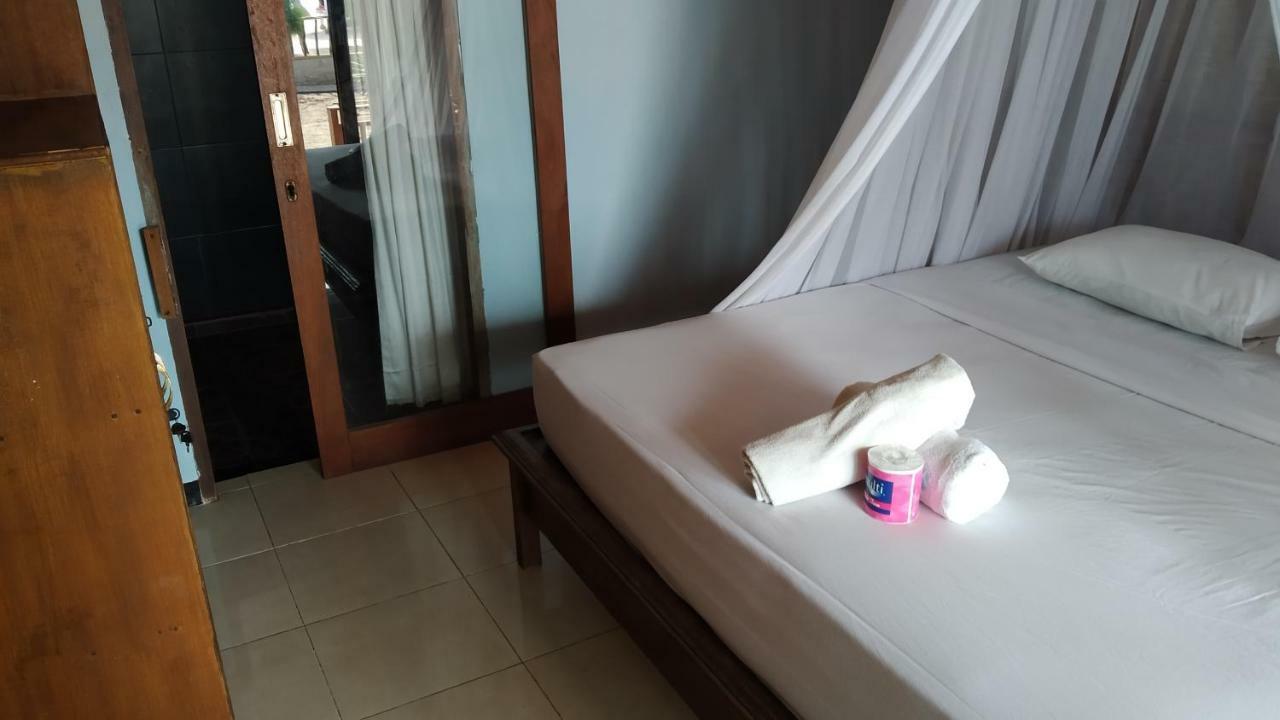 Sunset Beach Bungalow Gili Meno Εξωτερικό φωτογραφία