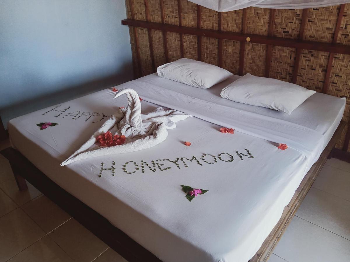 Sunset Beach Bungalow Gili Meno Εξωτερικό φωτογραφία
